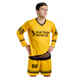 Форма футбольная мужская с длинным рукавом и V-вырезом